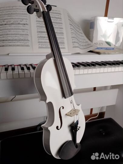 Новый скрипичный комплект 3/4 белый