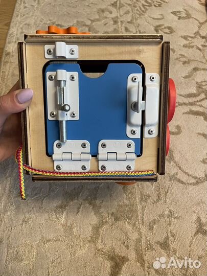 Бизиборд, бизикубик