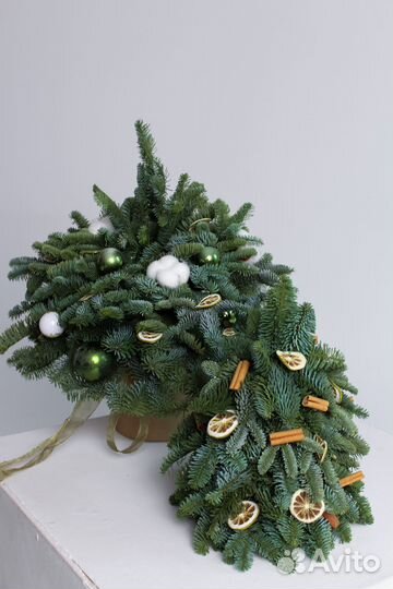 Новогодняя интерьерная ель