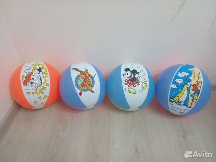 Мячик для игр на воде