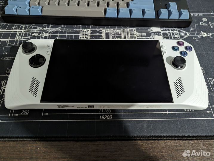 Asus rog ally z1 extreme 1TB