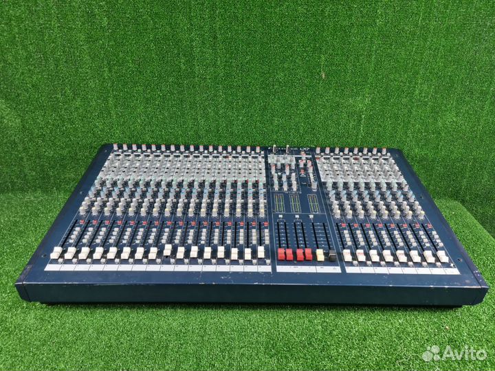 Микшерный пульт soundcraft LX7ii-24