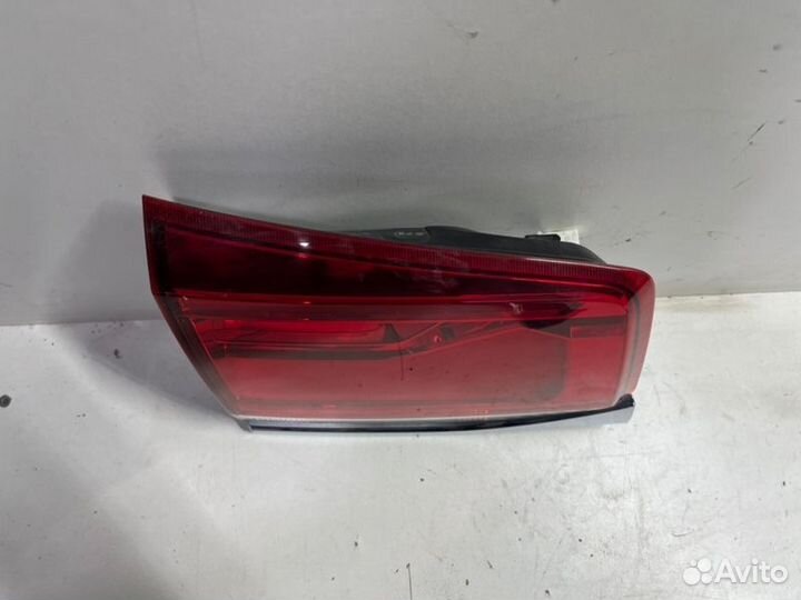 Фонарь внутренний задний левый Toyota Land Cruiser