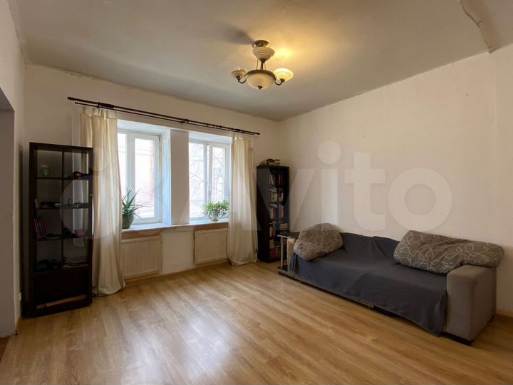 2-к. квартира, 70 м², 2/5 эт.