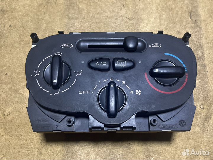 Блок управления климатом Peugeot 206