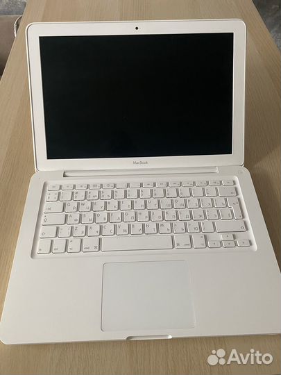 Apple MacBook