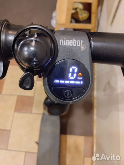 Самокат Ninebot e22