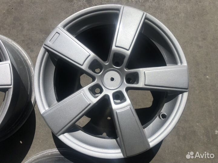 Диски литые r16 5 * 108