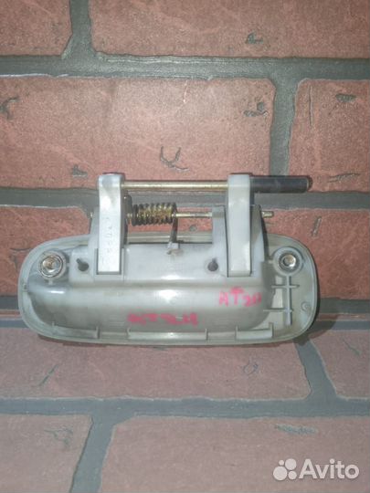 Ручка двери внешняя toyota corona premio AT211 7AFE RR/RH