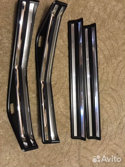 Накладки порогов BMW e46