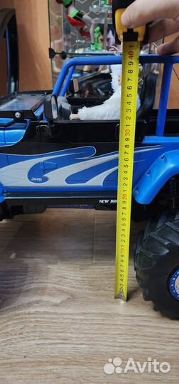 Огромный внедорожник на радиоуправлении 1:6