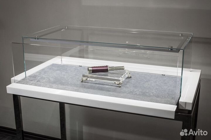 Стекло для витрин