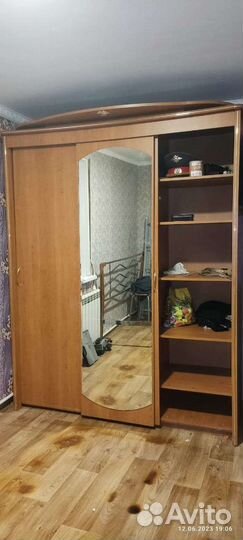 Шкаф