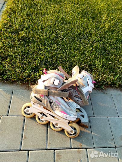 Роликовые коньки