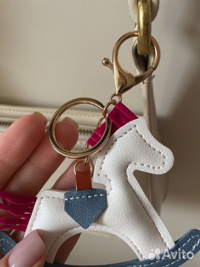 Подвеска брелок на сумку