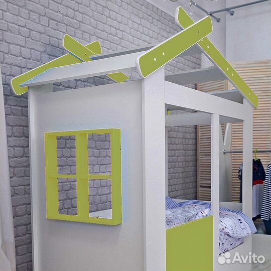 Кровать домик розовая