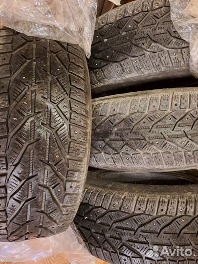 Tigar SUV Ice 215/65 R16 102T
