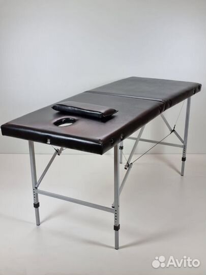 Кушетка косметологическая с регулировкой высоты