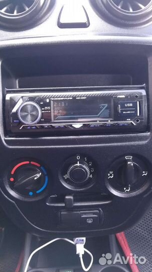 Автомагнитола Aura AMH-320BT