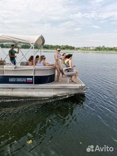 Прогулки на катере