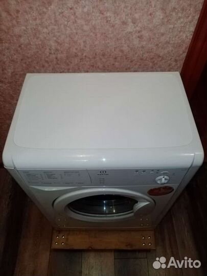 Стиральная машина бу Indesit 5 кг