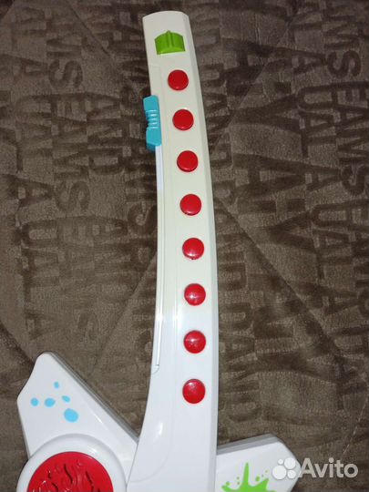 Гитара игрушка