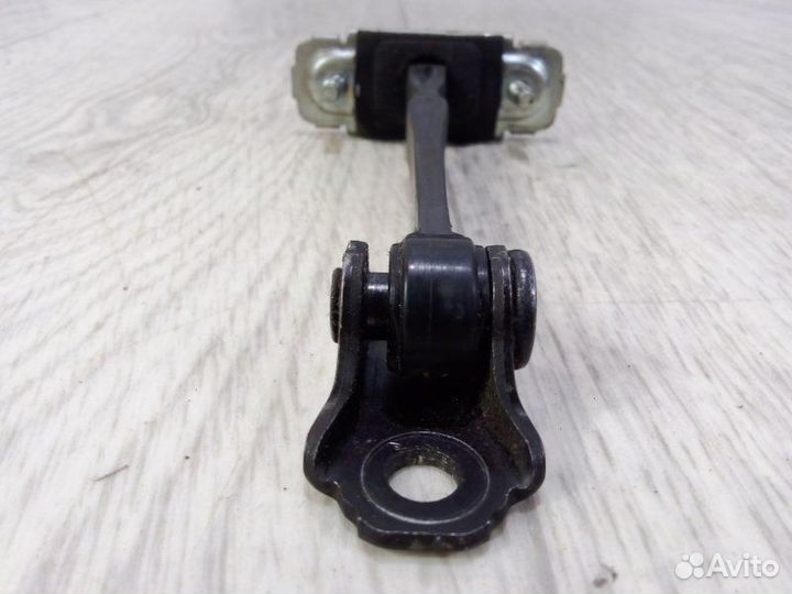 Ограничитель двери задний Chevrolet Cobalt седан