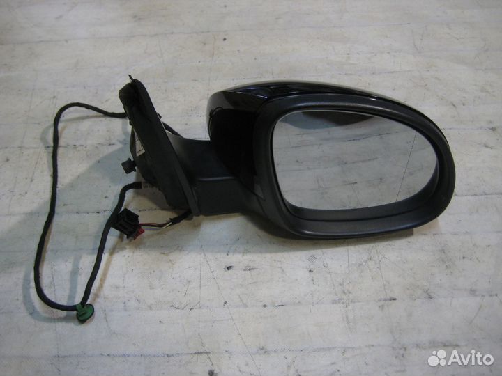 Зеркало правое Volkswagen Tiguan 5N1 2009