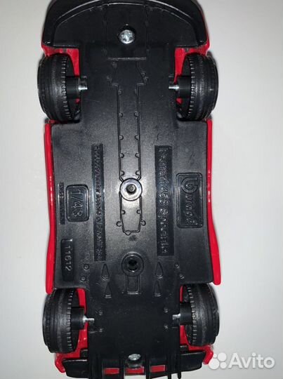 Модельки машин ferrari и bmw