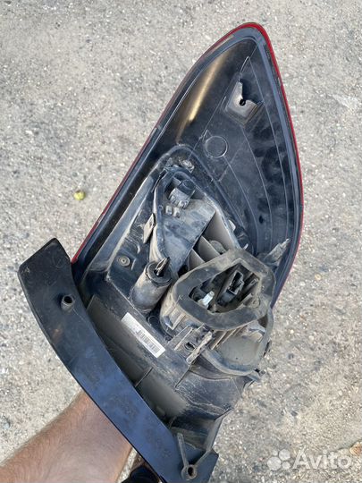 Задний левый фонарь Renault sandero 2