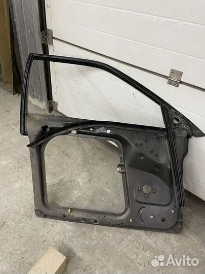 Рамки передних дверей Audi 100 C3 (44)