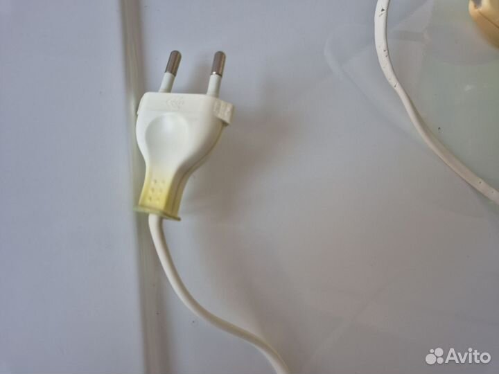 Настольная лампа IKEA зеленая