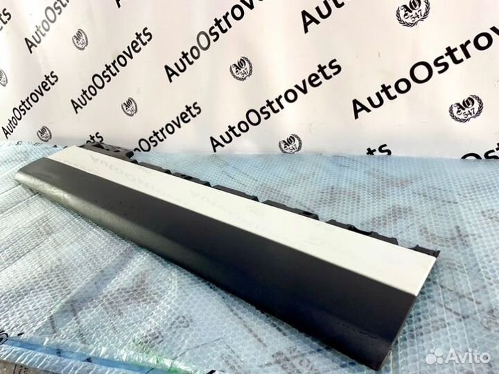 Накладка двери передняя левая Range Rover Vogue