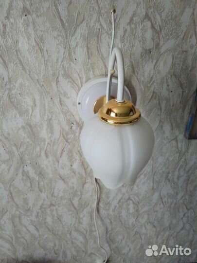 Настенный светильник (бра)