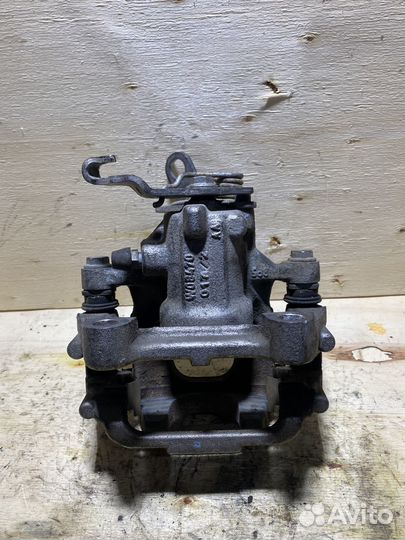 Суппорт задний левый Volkswagen Jetta 6 S51