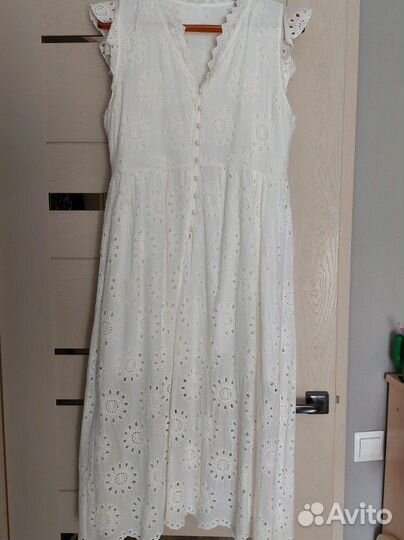 Платье белое