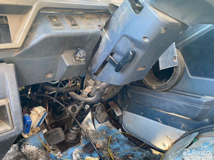 Рулевая колонка Nissan Homy 4