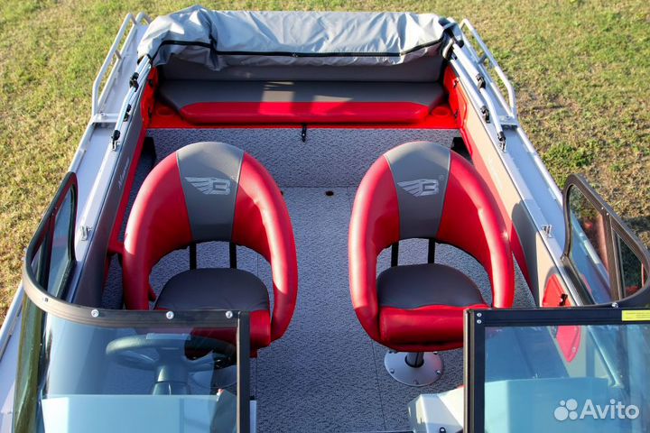 Лодка bercut M-Jaket