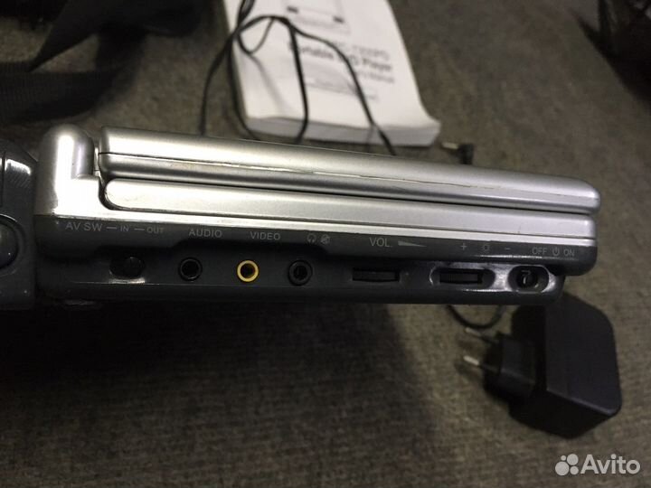 Портативный dvd проигрыватель Daewoo DPC-7200PD