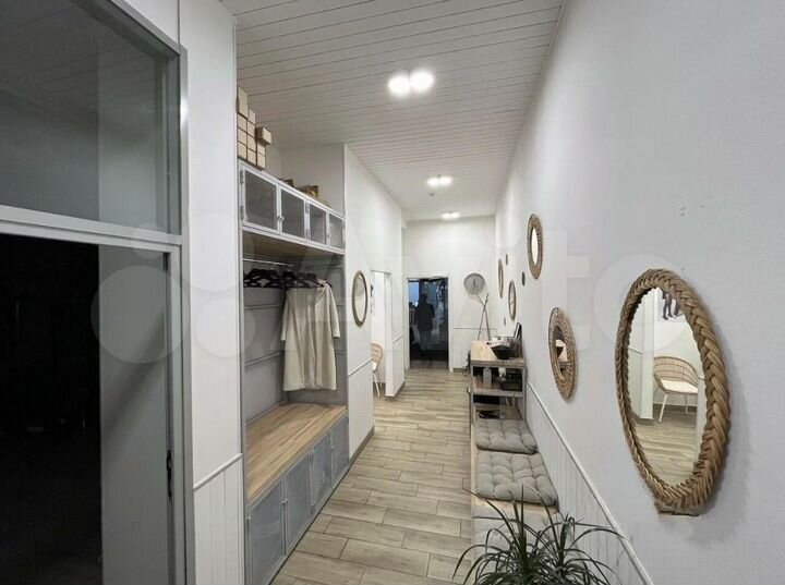 Помещение с габ 186,2м²