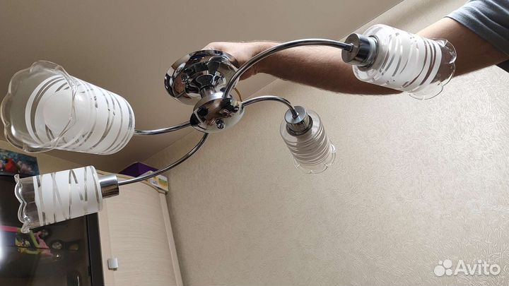 Люстра подвесная потолочная