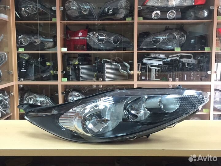 Фара Форд Фиеста / Ford Fiesta