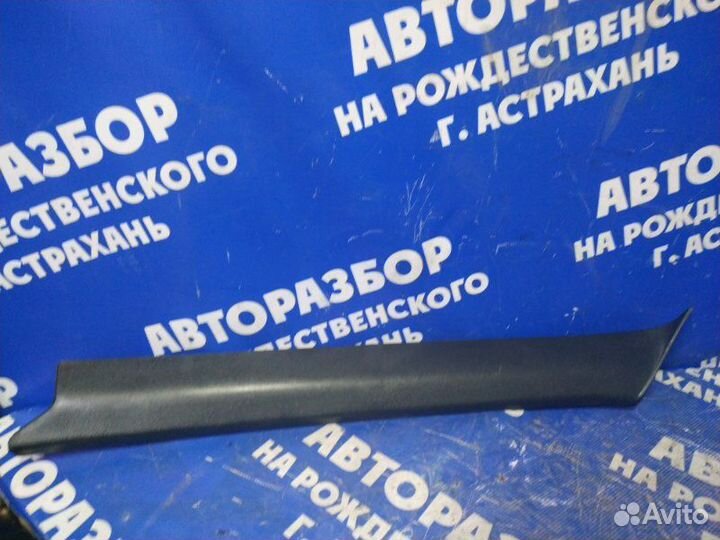 Обшивка стойки лобового стекла Ваз Лада 2110 седан