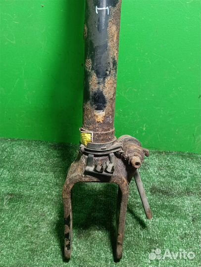 Стойка амортизатора передняя правая Mercedes Benz