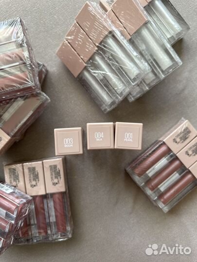 Блеск для губ Maybelline lifter gloss