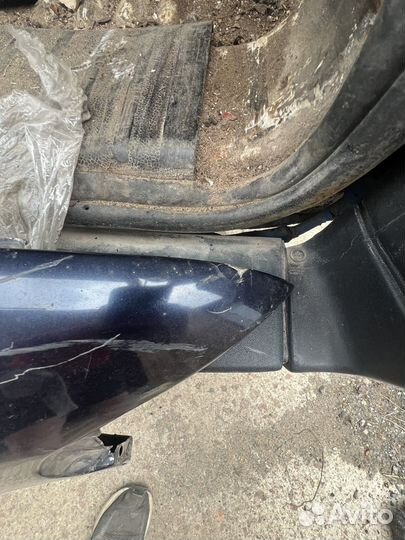 Крыло переднее правое a8 d2