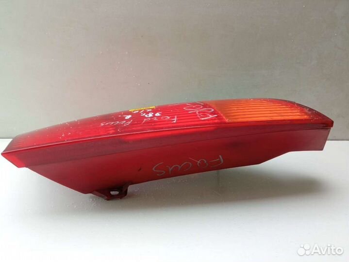 Фонарь задний правый Ford Focus 1