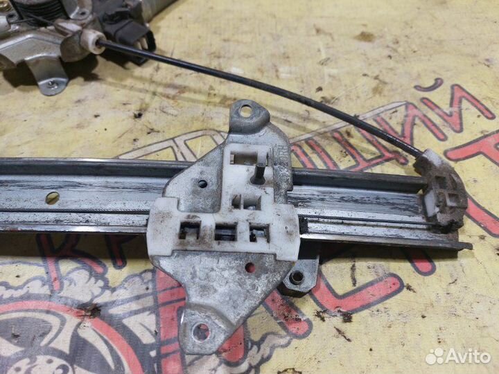 Стеклоподъемник передний правый Mitsubishi Lancer