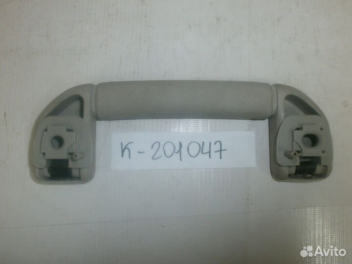 Ручка внутренняя потолочная (Nissan Patrol)