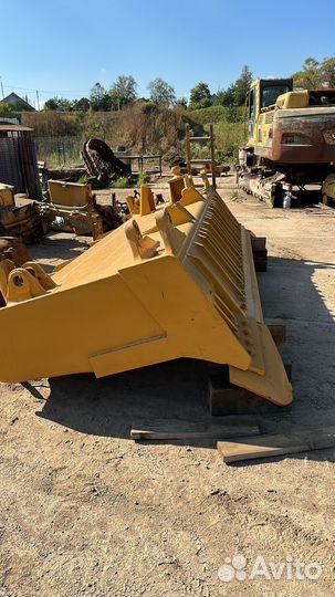 Cat D9R отвал